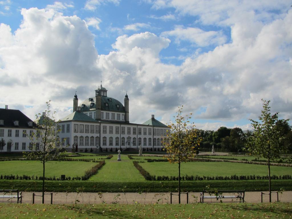 Julieanehab Hotel Fredensborg Buitenkant foto